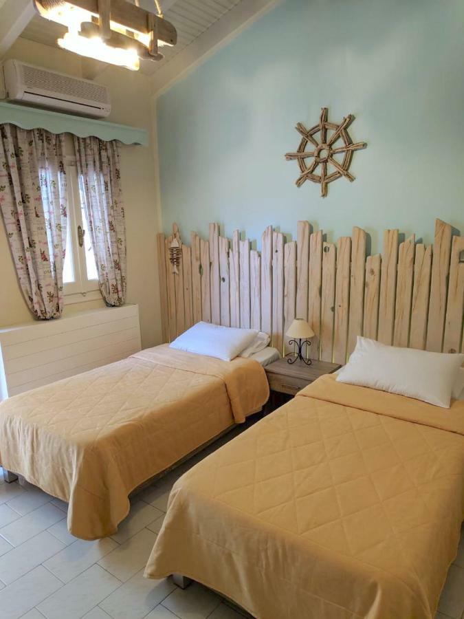Helena'S Rooms Kassiopi Bagian luar foto