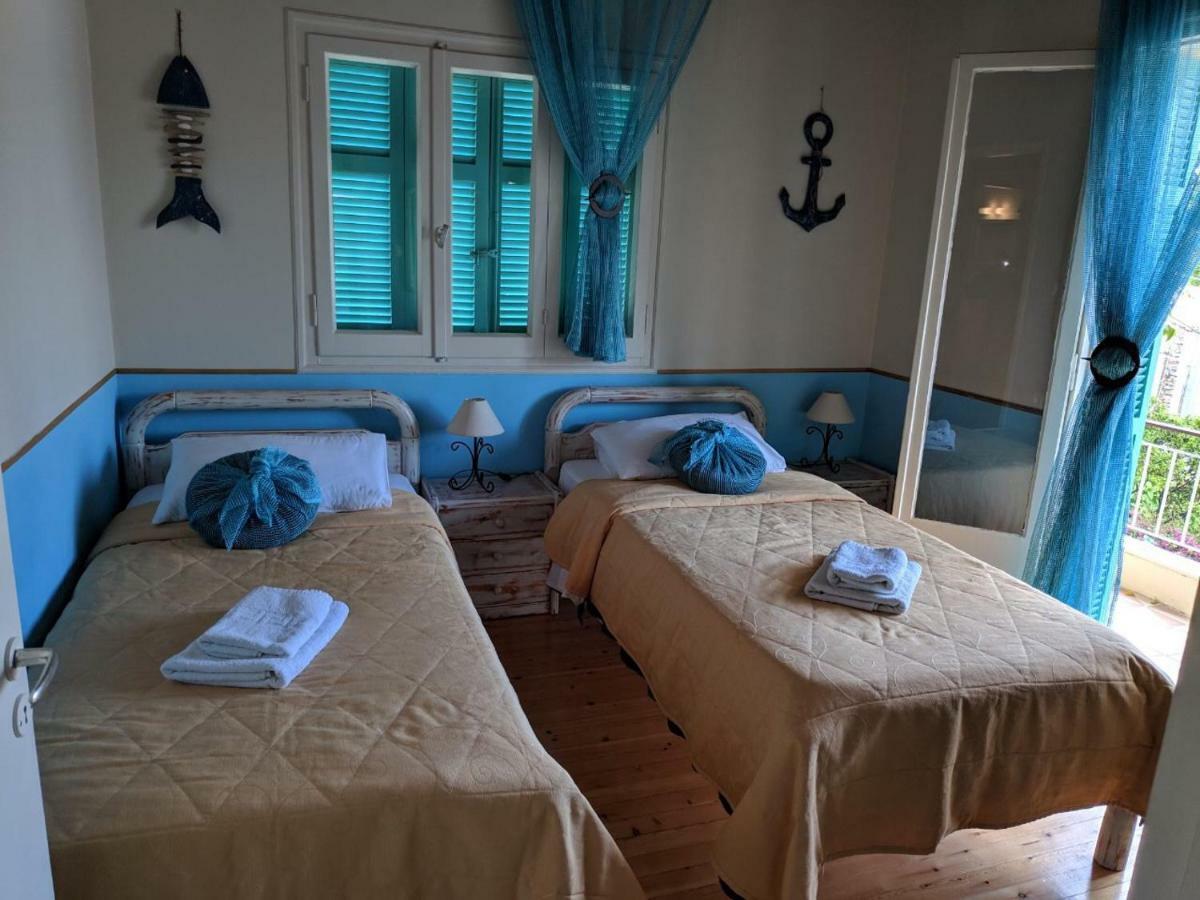Helena'S Rooms Kassiopi Bagian luar foto